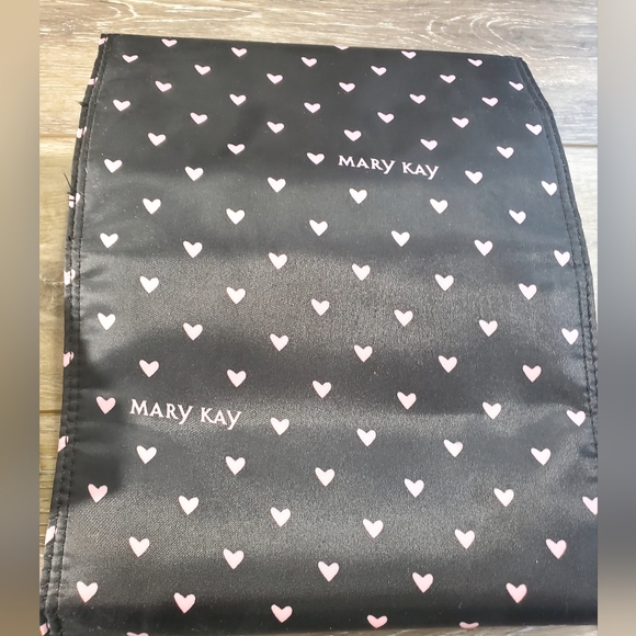 New Mary Kay black with pink heart print large cosmetic toiletry roll up bag - Picture 3 of 6